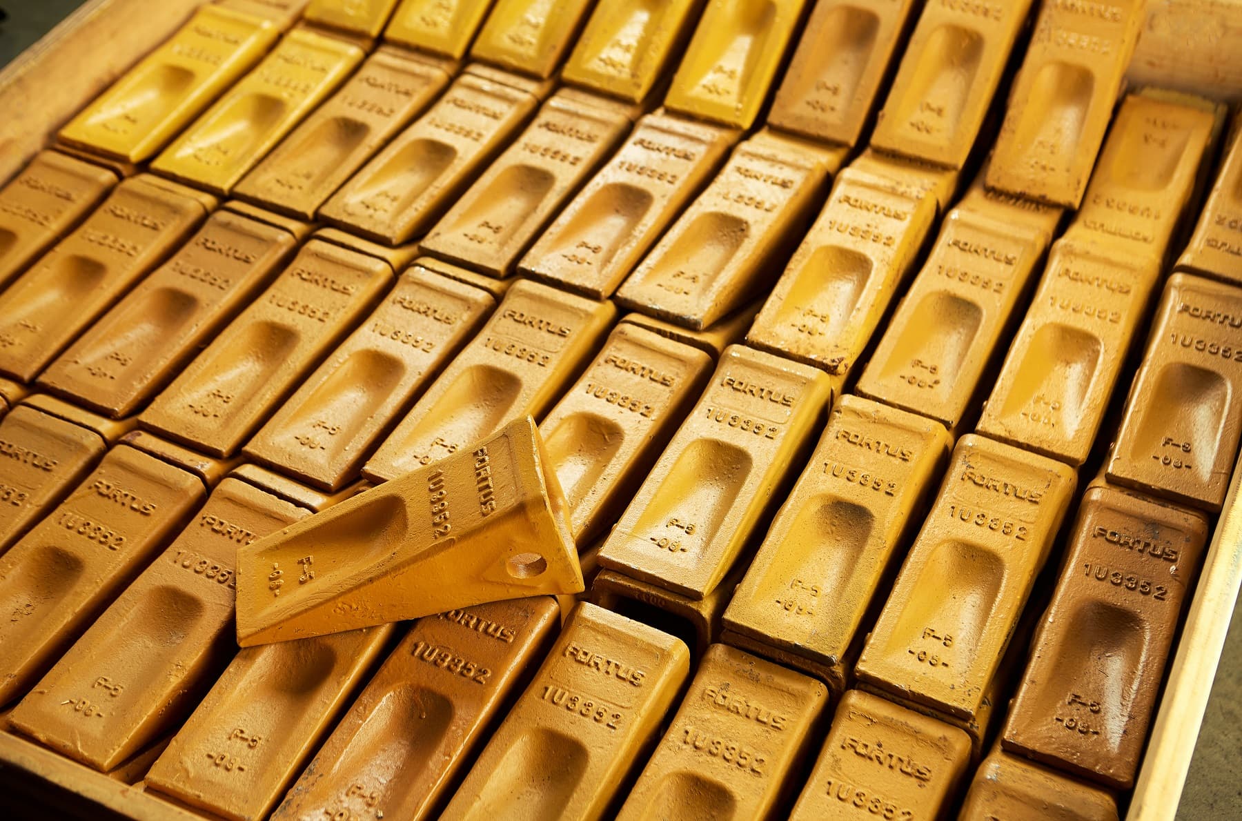 UNIVERSAL WEAR SOLUTIONS Fortus